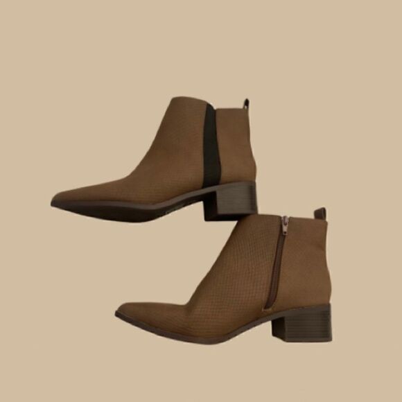Brown ankle boots  - Picture 1 of 6